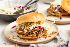 Slow Cooker Pulled Pork Buns