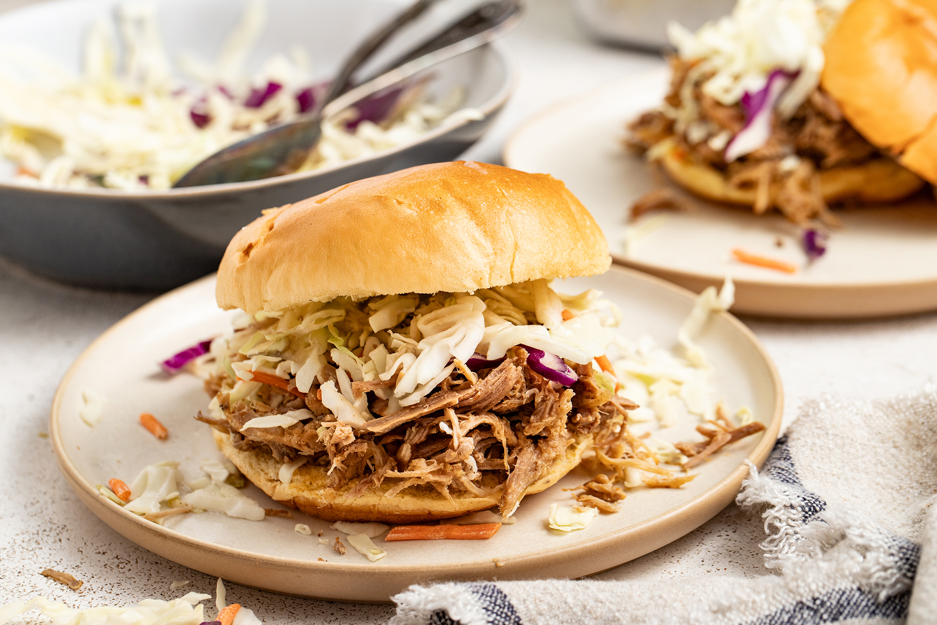 Slow Cooker Pulled Pork Buns