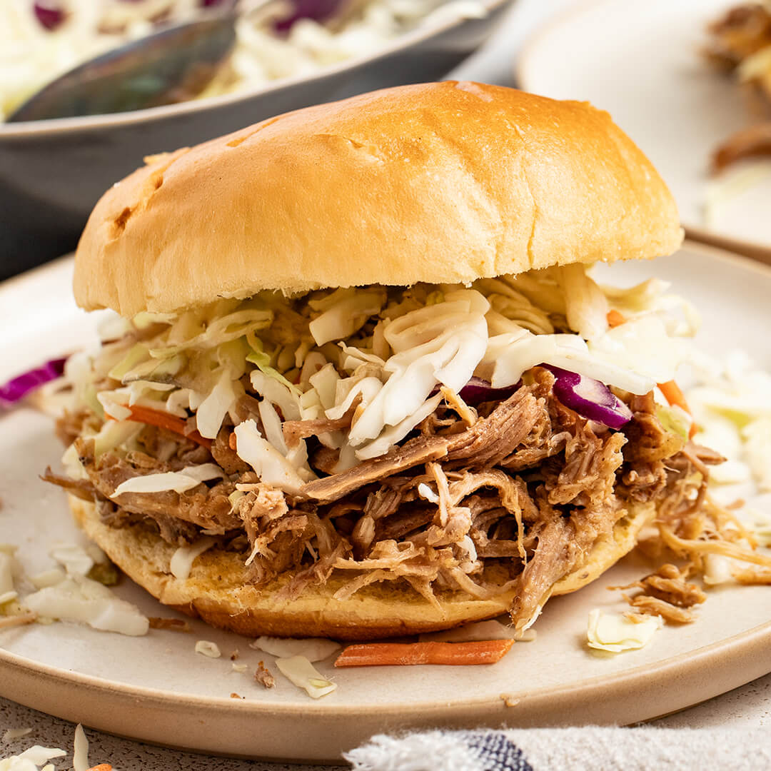 Slow Cooker Pulled Pork Buns