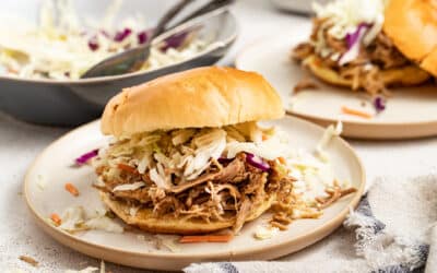 Slow Cooker Pulled Pork Buns