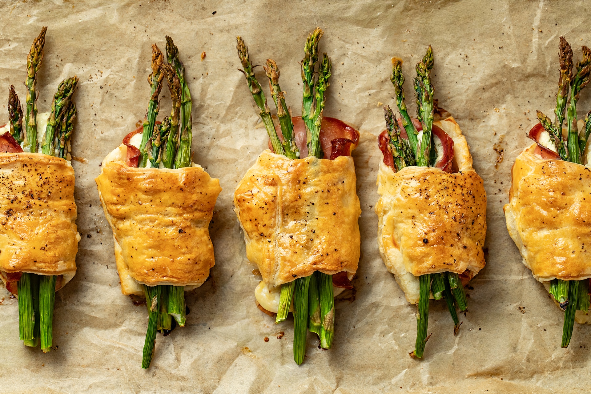Ham and Asparagus Bundles